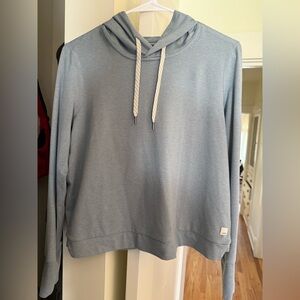 Vuori women’s Halo Essential Hoodie